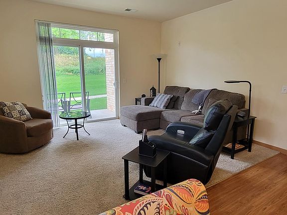 3rd image of 1270 Lucerne Dr #102