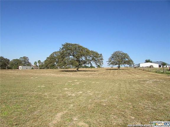 2nd image of 1441 Country Hills Dr