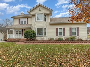 228 Creeksedge Ct, Winston Salem, NC 27105