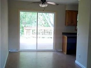 2560 Chaney Rd, Dubuque, IA 52001