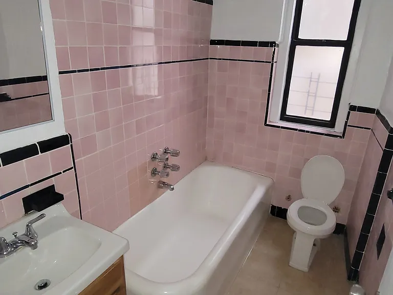 3175 Grand Concourse #F3 — Photo 8