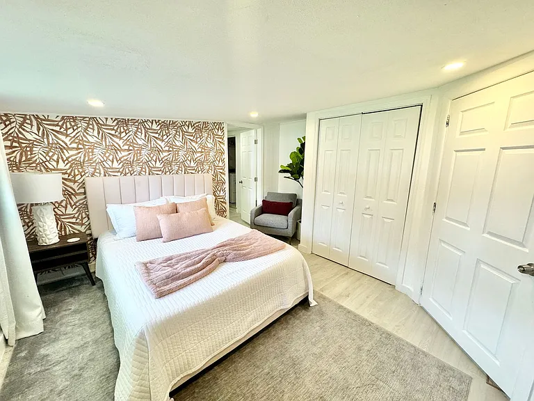 PHA (4073 Springs Ln) — Photo 8