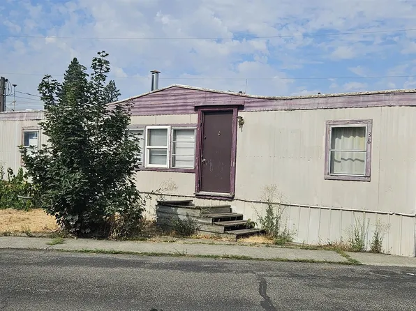 205 S Park Rd Trailer 38, Spokane, WA 99212