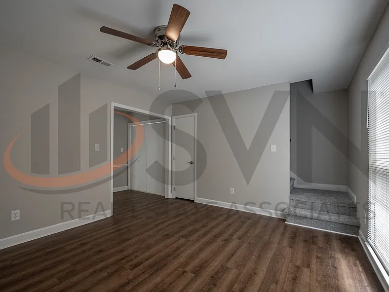 237 Bridgefield Pl — Photo 3