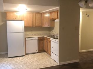 838 S 2nd St APT D, Springfield, IL 62704