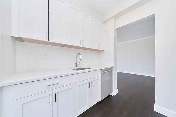 Rented by Living New York | media 23