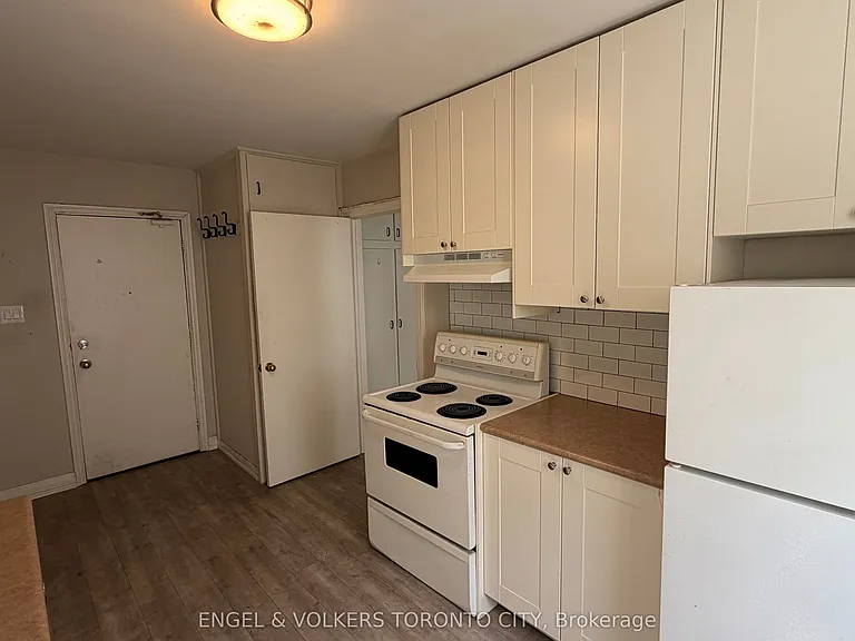 15191 Yonge St #2 — Photo 9