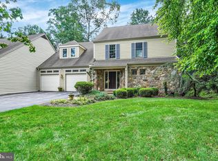 2086 Rosewood Ln, York, PA 17403