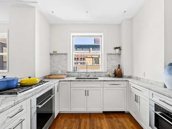 215 West 88th Street 11AB image 2 of 19
