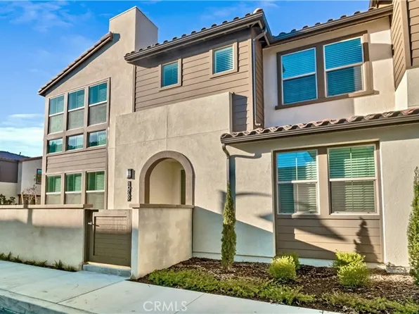 10769 Champions Ln, Cypress, CA 90720