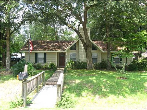2nd image of 351 Vaughn Dr S