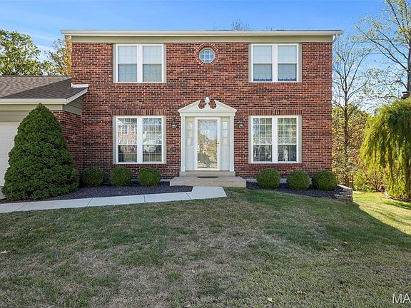 3rd image of 6935 Bluff Springs Ct