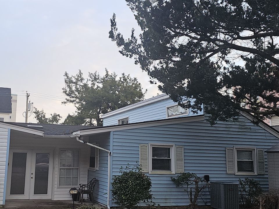 1st image of 2509 Holly Dr #B