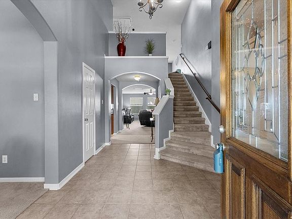 3rd image of 2524 Goldeneye Lane