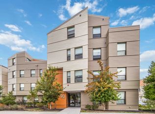 90 Antwerp St #205, Brighton, MA 02135