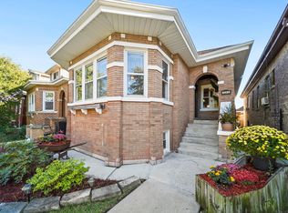 5243 W Oakdale Ave, Chicago, IL