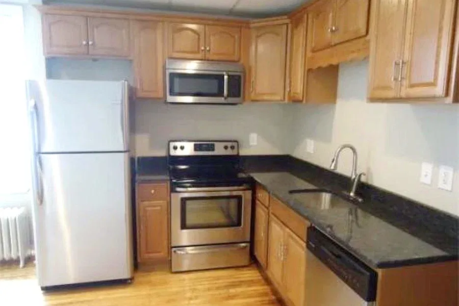 32 Dayton St #2