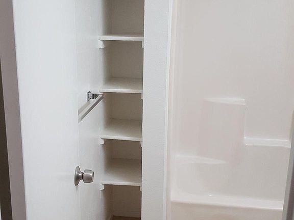 5th image of 642 J St APT 1