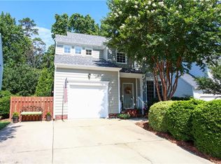 8 Topridge Ct, Greensboro, NC 27407