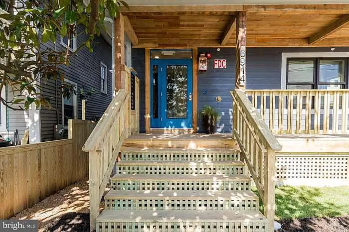 6914 Willow St NW #2 — Photo 2