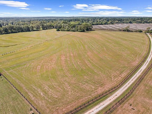 4th image of 1690 Benton Store Rd