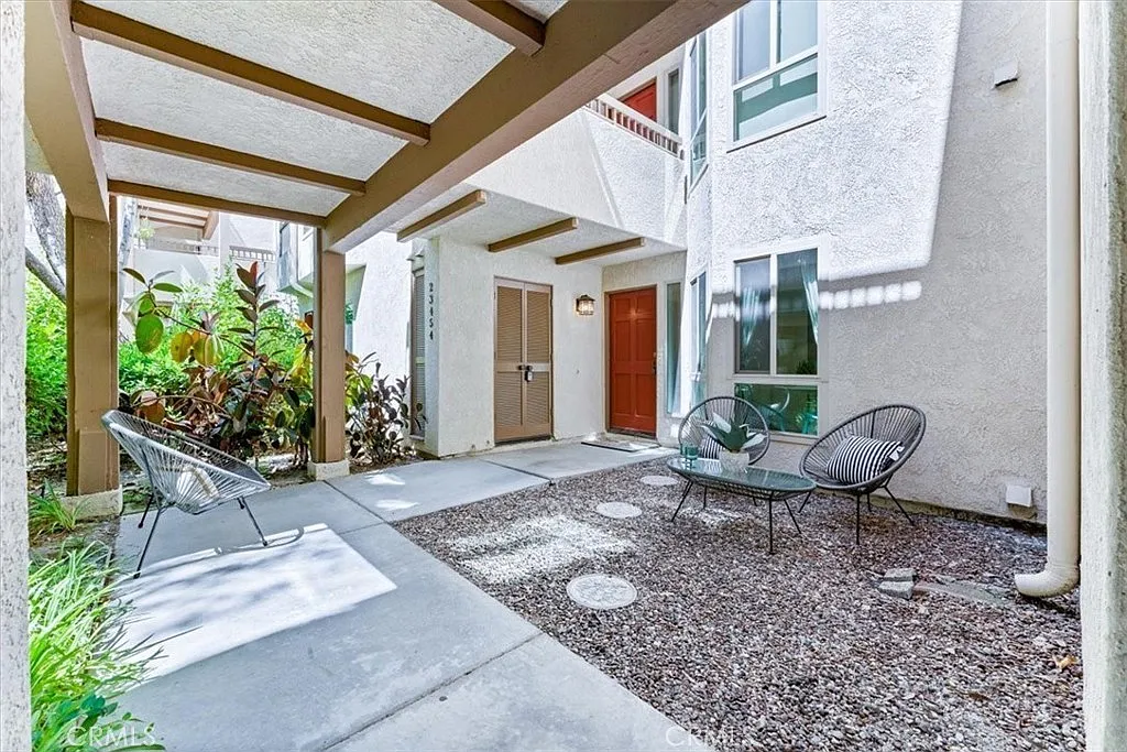 Building Photo - 23454 Coso #175