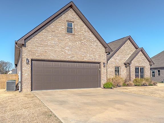 3rd image of 105 Eva Ln