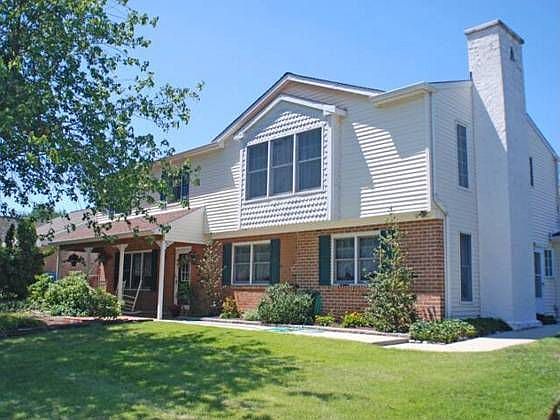 2nd image of 4778 Fredonia Pl