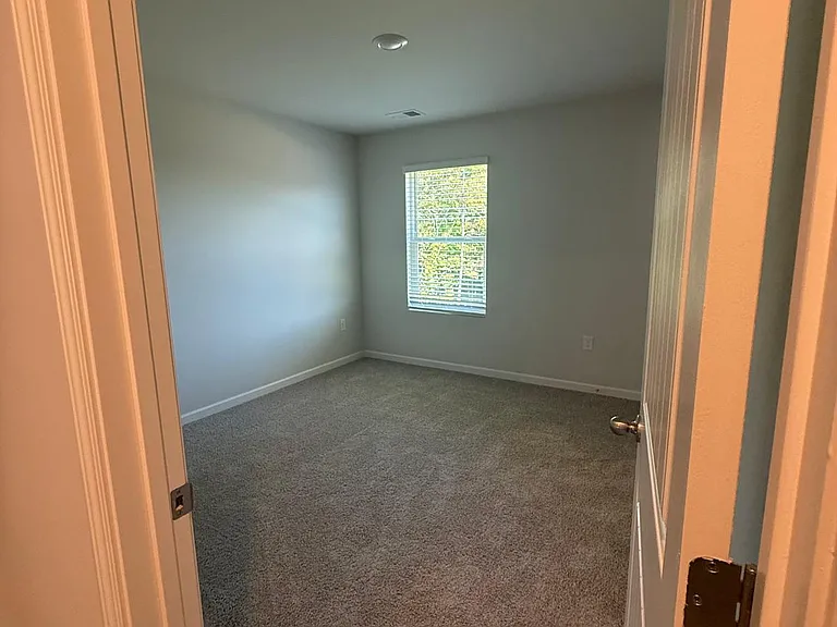 2914 Daxton Ln — Photo 8