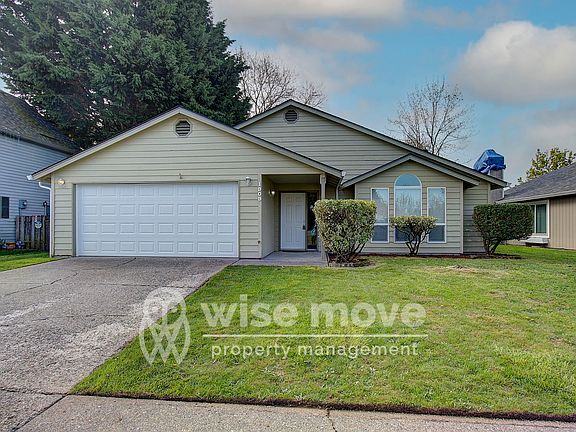2nd image of 1909 NE 154th St