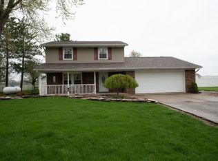 1215 W Shoaff Rd, Huntertown, IN 46748