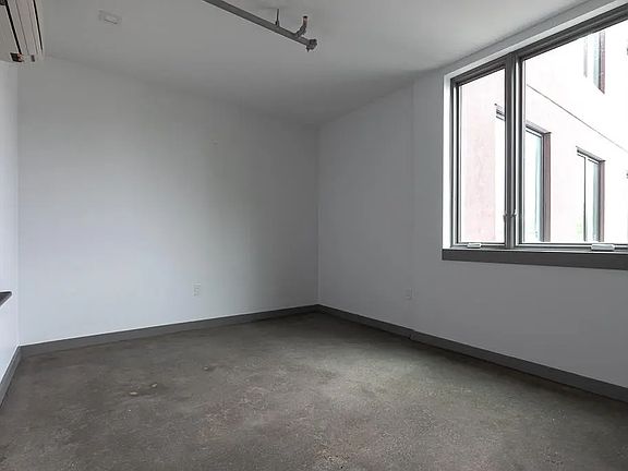 2nd image of 410 Tompkins Ave #3H