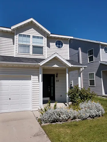 123 E Wayfield Dr Photo 1