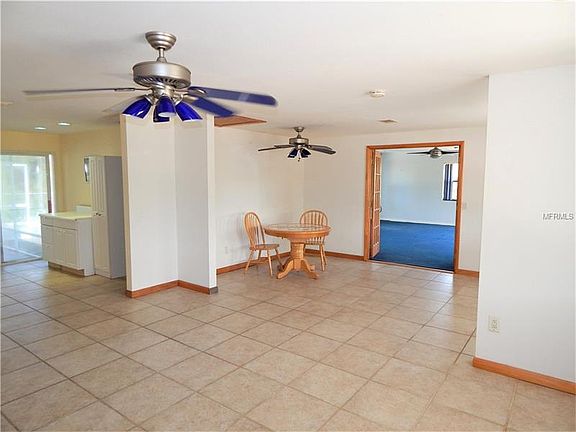 4th image of 2795 Lakeview Dr