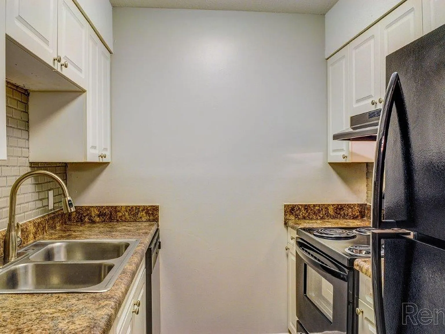 Vintage Creek Apartments — Photo 3