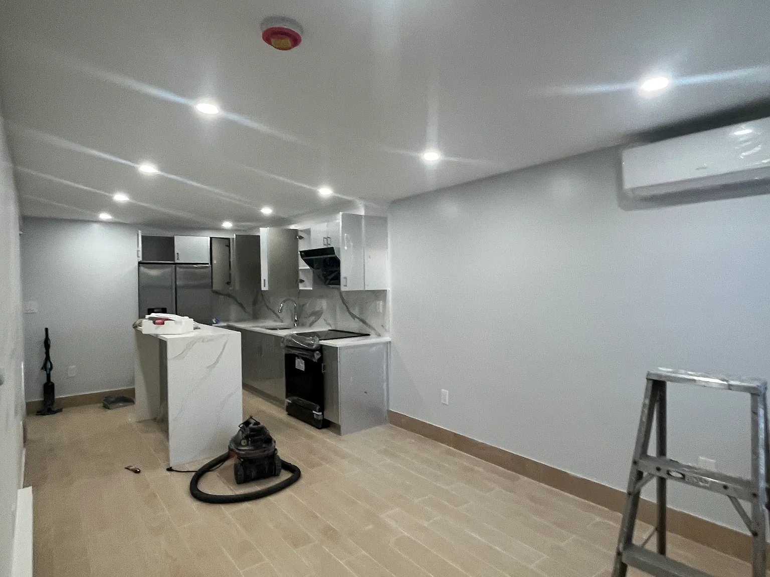1 bed, 800 sqft, $2,600 — Photo 3