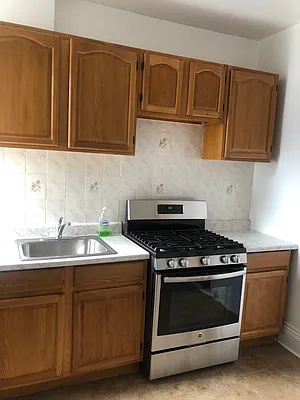 Rented by Argy Realty Inc | media 6