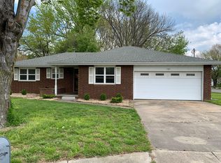 1165 E Rosebrier St, Springfield, MO 65807