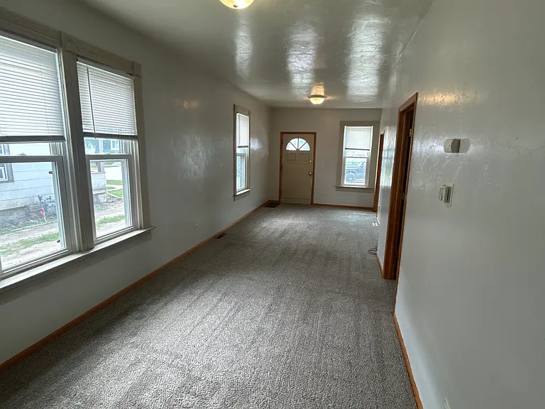 850 Cherry St — Photo 3