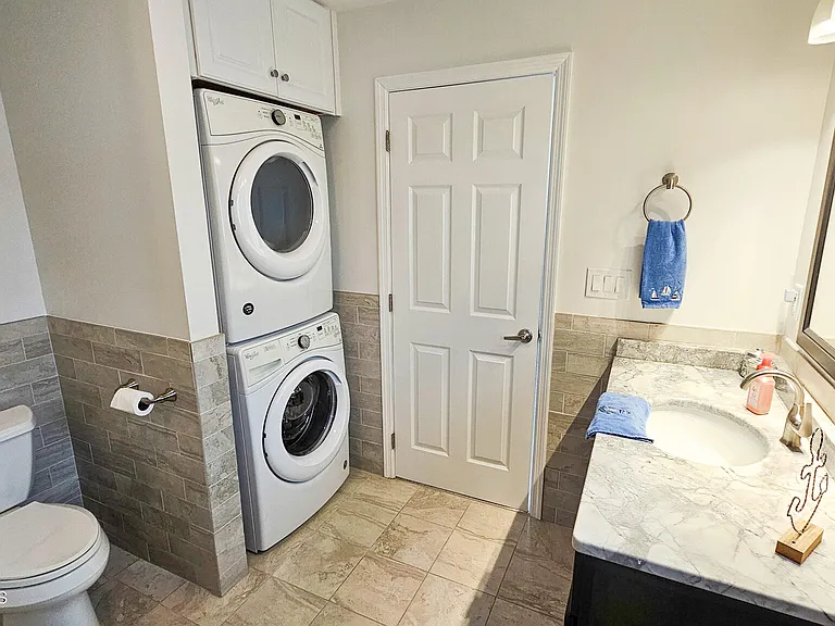 24 Dorothy Dr — Photo 34