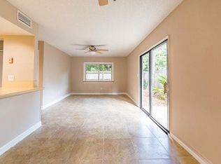 1120 Greenwood St, Orlando, FL 32801