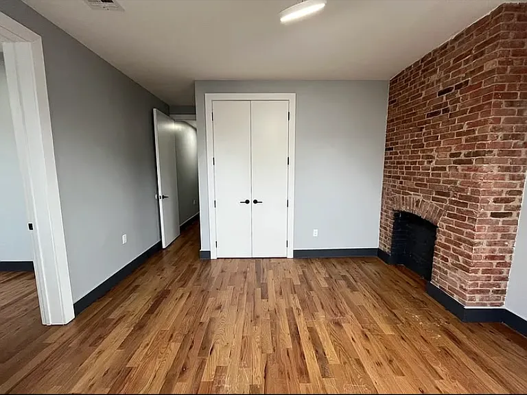 74 Baldwin Ave — Photo 7