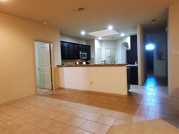 2nd image of 6665 Friendsway Dr