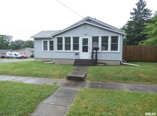 210 S Pine St, Washington, IL 61571