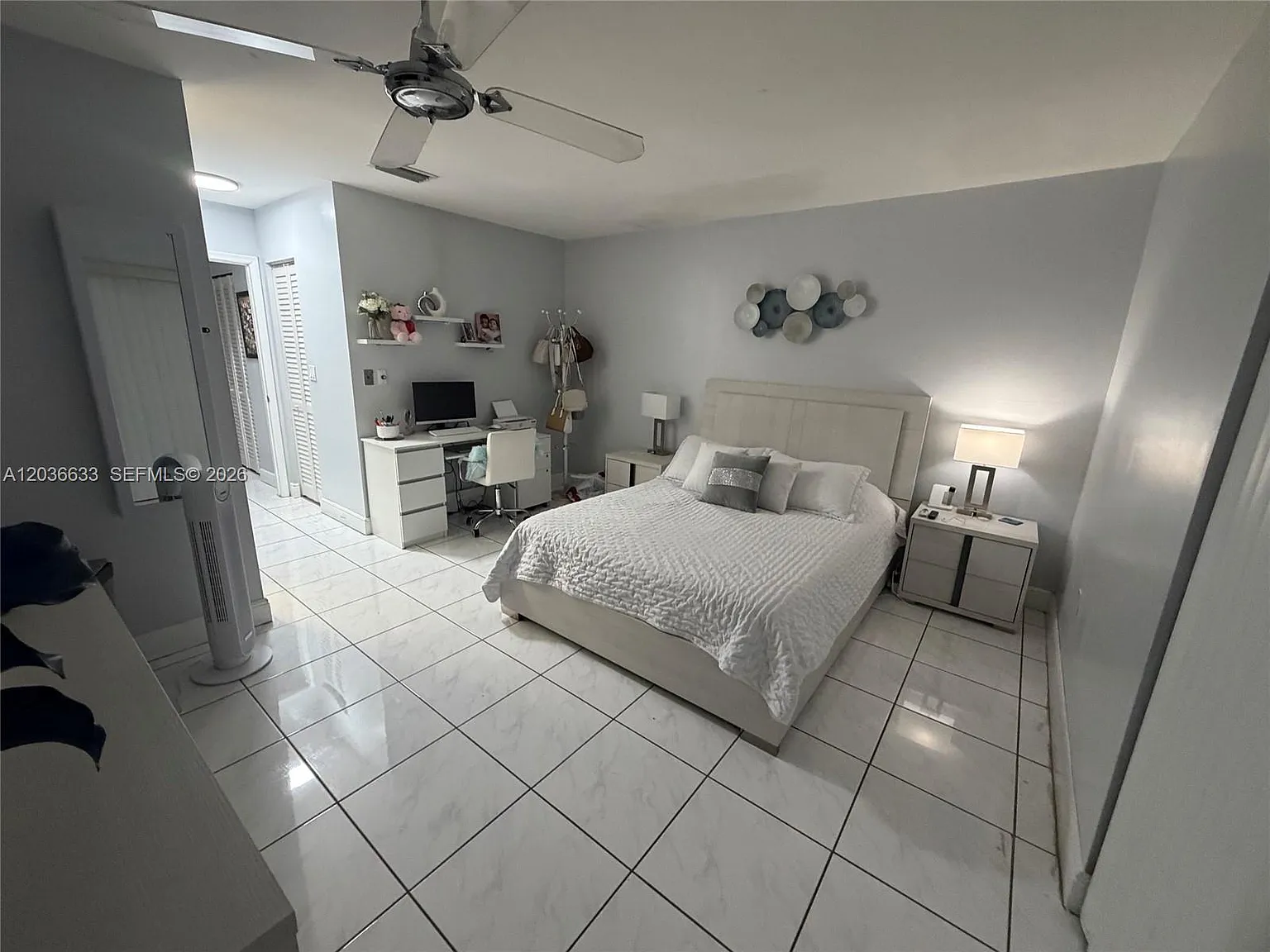 Groves Villas — Photo 4