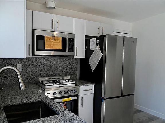 4th image of 15820 NW 44th Ct #4