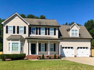 84 Saddlebrook Dr, Fuquay Varina, NC 27526