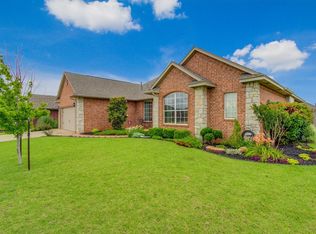 13800 Agate Dr, Yukon, OK 73099
