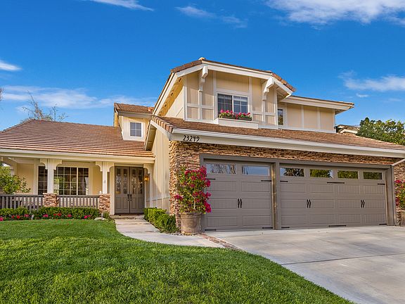 3rd image of 23249 Sherwood Pl