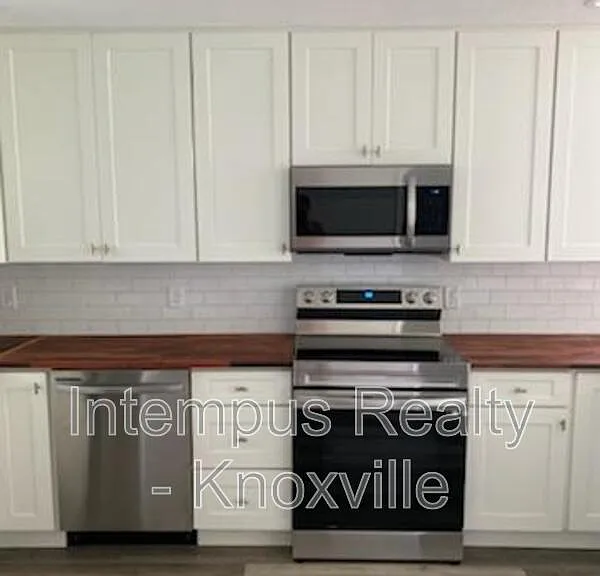 1320 Chestnut St — Photo 12